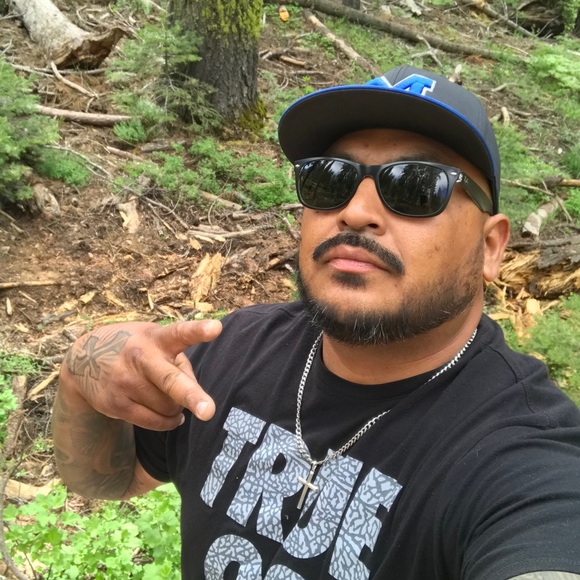 Meet your Posher, Danny - Picture 2 of 2